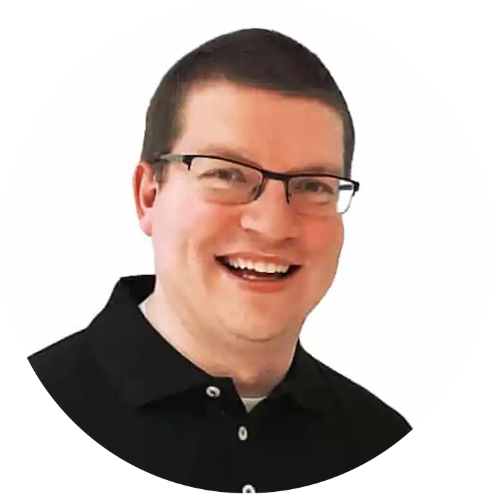 Max Mustermann lächelnd, freundliche Person, Porträt, Business, professionell.